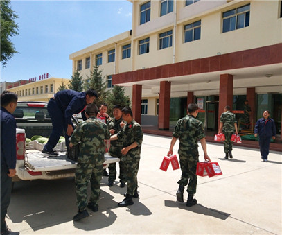 一家親│興海銅鑫慰問部隊官兵，共話軍企團(tuán)結(jié)魚水情